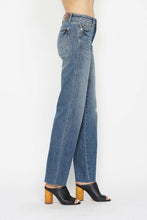 Load image into Gallery viewer, Judy Blue Full Size Tummy Control Straight Jeans
