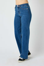 Load image into Gallery viewer, Judy Blue Full Size High Rise Straight Jeans
