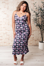 Load image into Gallery viewer, Brooklyn Bodycon Dress in Floral
