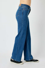 Load image into Gallery viewer, Judy Blue Full Size High Rise Straight Jeans
