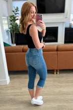 Load image into Gallery viewer, Judy Blue Emily High Rise Cool Denim Pull On Capri Jeans
