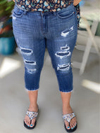 Judy Blue Mid Rise Distressed Capri